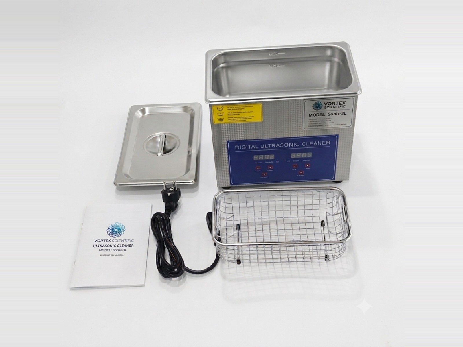 Everything supplied with the Vortex Sonix 3L: tank, lid, stainless basket, mains lead and instruction manual